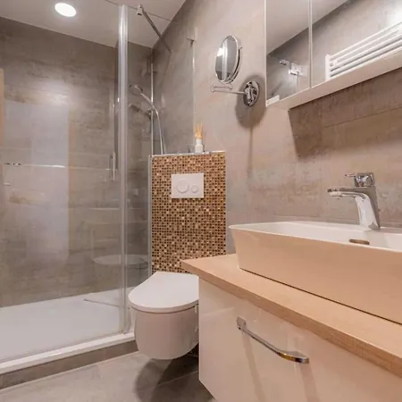 9 Biike Apartment *
